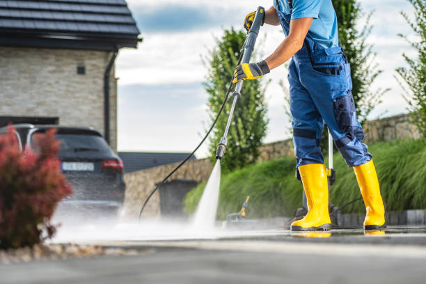 Best Deck Pressure Washing  in Inwood, NY